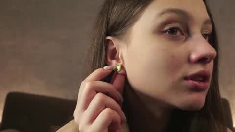 Bella online show from 01-11-25, 01:16