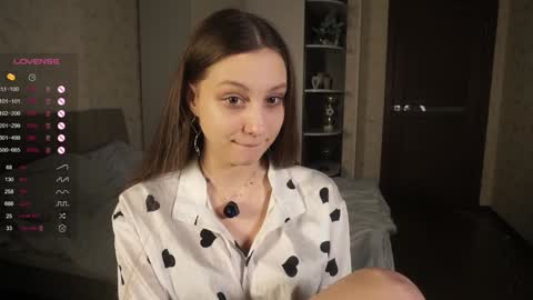 Bella online show from 02-09-25, 01:22