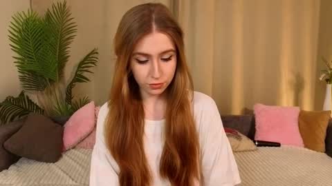 Margot call me Margot  Robbie online show from 11-26-25, 09:27