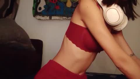 Snapshot of philippinas_white_man chatting on 09-14-25, 05:56 Online at weekends Friday to Sunday online show from 09-14-25, 05:56