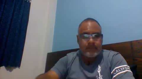 Phill online show from 06-01-26, 04:25