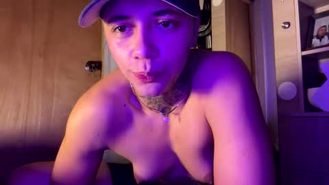 Snapshot of phillip_brownn chatting on 11-09-25, 12:47 PHILLIP online show from 11-09-25, 12:47