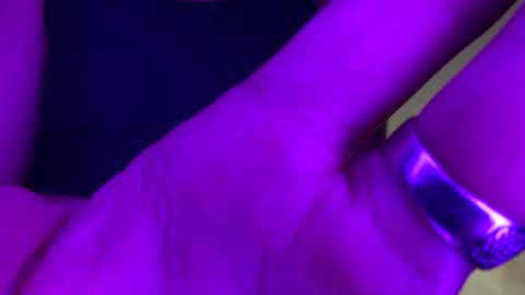 Snapshot of phillip_brownn chatting on 11-24-25, 12:05 PHILLIP online show from 11-24-25, 12:05