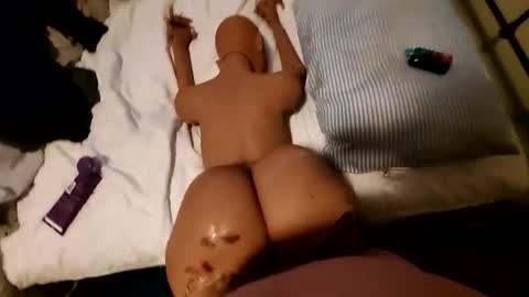 philnonya847036 online show from 12-22-25, 10:40