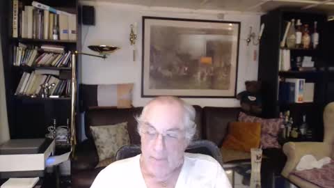 Snapshot of philoumis2 chatting on 02-28-25, 01:47 Philippe online show from 02-28-25, 01:47