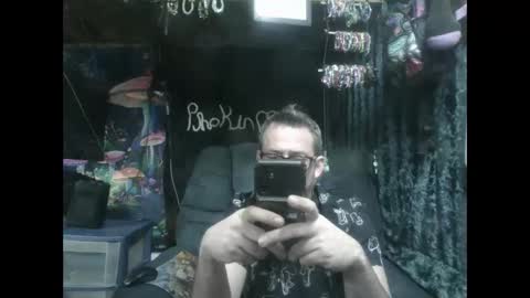 Snapshot of pho6kin9moms8 chatting on 12-16-25, 07:24 pho6kin9moms8 online show from 12-16-25, 07:24