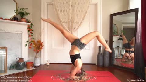 PHOENIX TAYLOR online show from 12-26-24, 12:03