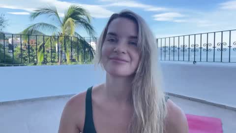 PHOENIX TAYLOR online show from 10-07-25, 02:58