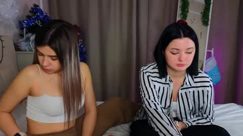 Lora black  and Lili blonde welcome you here online show from 12-24-24, 02:22