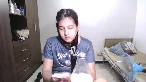 Snapshot of pia_alonzo30 chatting on 06-05-26, 12:06 izzy online show from 06-05-26, 12:06