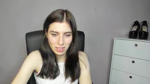 Snapshot of pia_desire chatting on 11-04-25, 09:36 P I A online show from 11-04-25, 09:36