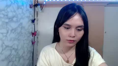 Ms Pia online show from 04-21-26, 01:42