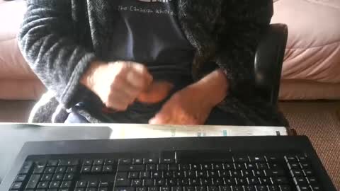 piavola online show from 06-17-26, 06:05