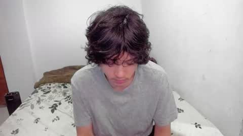 picaszomilos350 online show from 11-12-25, 11:10