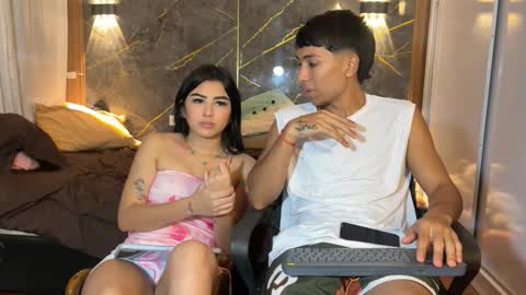 Snapshot of pichon_baby chatting on 10-19-25, 01:01 pichon_baby online show from 10-19-25, 01:01