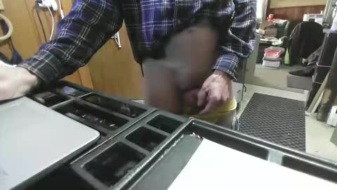 Snapshot of pickle996 chatting on 11-29-25, 01:36 pickle996 online show from 11-29-25, 01:36