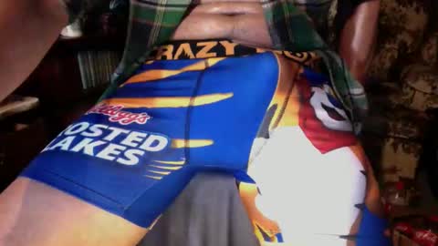 Snapshot of pict8kr chatting on 01-14-26, 02:17 BEDBULL online show from 01-14-26, 02:17