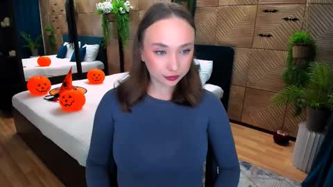 Emelie online show from 11-03-25, 04:03