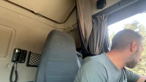 pierotu online show from 09-17-25, 08:16