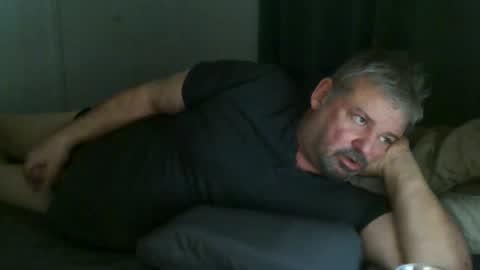 Snapshot of pierreth3 chatting on 12-16-25, 09:03 pierreth3 online show from 12-16-25, 09:03