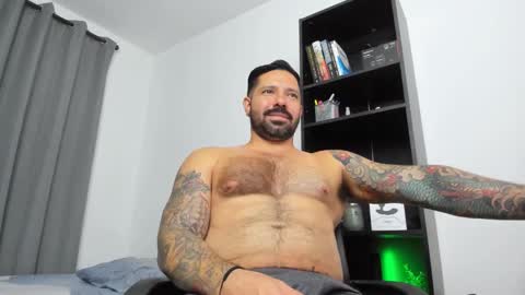 Pierre online show from 02-05-25, 01:47