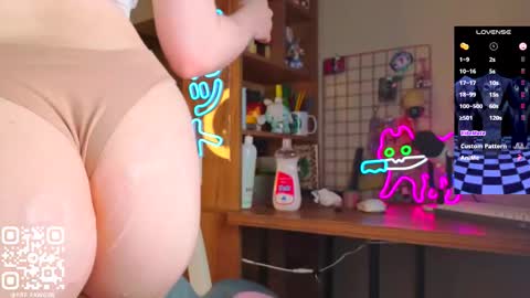 Mia or ur fav booty P online show from 03-11-26, 07:25