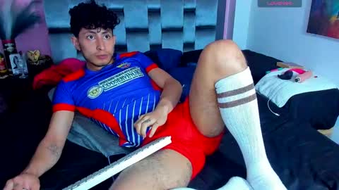 Snapshot of piggy_eddy chatting on 01-07-25, 01:49  Eddy Brock... Its a pleasure to talk to...  online show from 01-07-25, 01:49