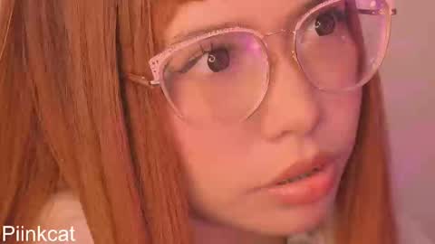 Snapshot of piinkcat chatting on 03-03-25, 06:04 Emi online show from 03-03-25, 06:04