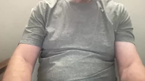 pika128689 online show from 10-19-25, 06:41