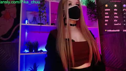 Snapshot of pika_pikaa chatting on 01-22-25, 02:37 Sonya online show from 01-22-25, 02:37