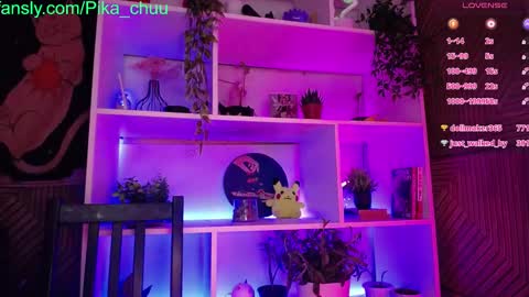 Snapshot of pika_pikaa chatting on 02-02-25, 01:23 Sonya online show from 02-02-25, 01:23