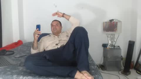 pikoro_gomez online show from 02-11-25, 10:18