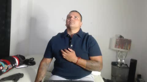 pikoro_gomez online show from 03-04-25, 10:49