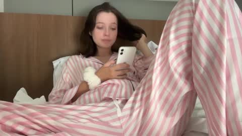 Trisha     online show from 12-09-24, 05:07