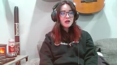 Snapshot of pillogoddess chatting on 10-23-25, 04:34 PilloGoddess online show from 10-23-25, 04:34