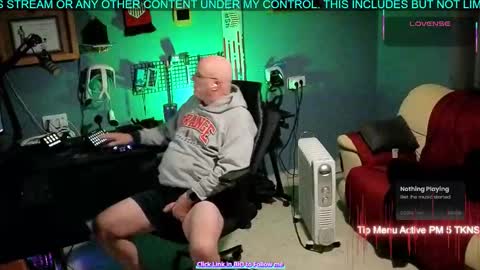 Snapshot of pilot_dave_69 chatting on 11-23-25, 06:24 Dave online show from 11-23-25, 06:24