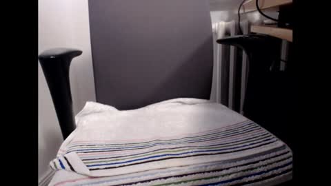 Snapshot of pimmel10 chatting on 01-11-25, 07:27 pimmel10 online show from 01-11-25, 07:27