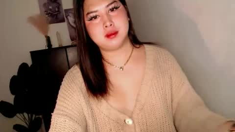 Snapshot of pinay_ivy chatting on 05-10-26, 01:22 Ivy Morningstar online show from 05-10-26, 01:22