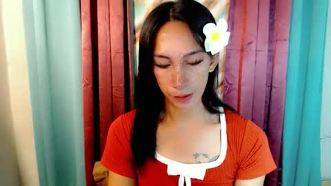Snapshot of pinay_lucy chatting on 09-27-25, 02:49 lucyLove online show from 09-27-25, 02:49