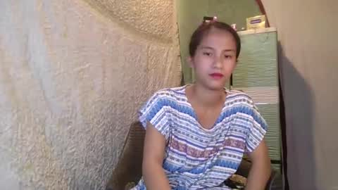 Snapshot of pinay_maex chatting on 02-21-25, 03:32 mae online show from 02-21-25, 03:32