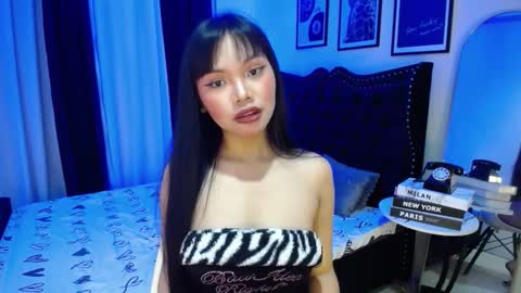 Snapshot of pinay_slutx chatting on 01-13-26, 09:42 dee online show from 01-13-26, 09:42