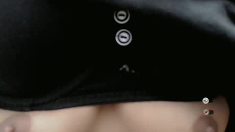 Snapshot of pinay_sweetgirl_ chatting on 10-19-25, 05:41 pinay_sweetgirl_ online show from 10-19-25, 05:41