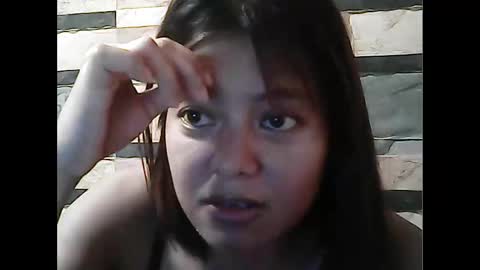 Snapshot of pinayhairyflower chatting on 04-29-26, 01:53 Nica online show from 04-29-26, 01:53