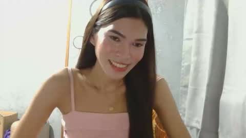 Snapshot of pinayjessaxxx chatting on 05-28-26, 10:45 pinayjessaxxx online show from 05-28-26, 10:45