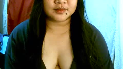 Snapshot of pinayjona chatting on 11-04-25, 12:59 pinayjona online show from 11-04-25, 12:59