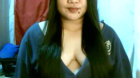 Snapshot of pinayjona chatting on 11-06-25, 11:22 pinayjona online show from 11-06-25, 11:22