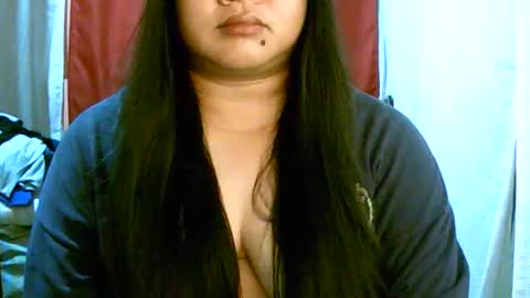 Snapshot of pinayjona chatting on 11-17-25, 11:38 pinayjona online show from 11-17-25, 11:38