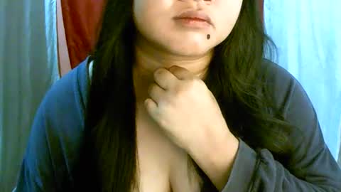 Snapshot of pinayjona chatting on 11-20-25, 09:53 pinayjona online show from 11-20-25, 09:53