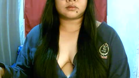 pinayjona online show from 12-18-25, 12:00