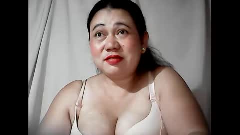 Snapshot of pinaymama12345 chatting on 05-27-26, 10:29 pinaymama12345 online show from 05-27-26, 10:29